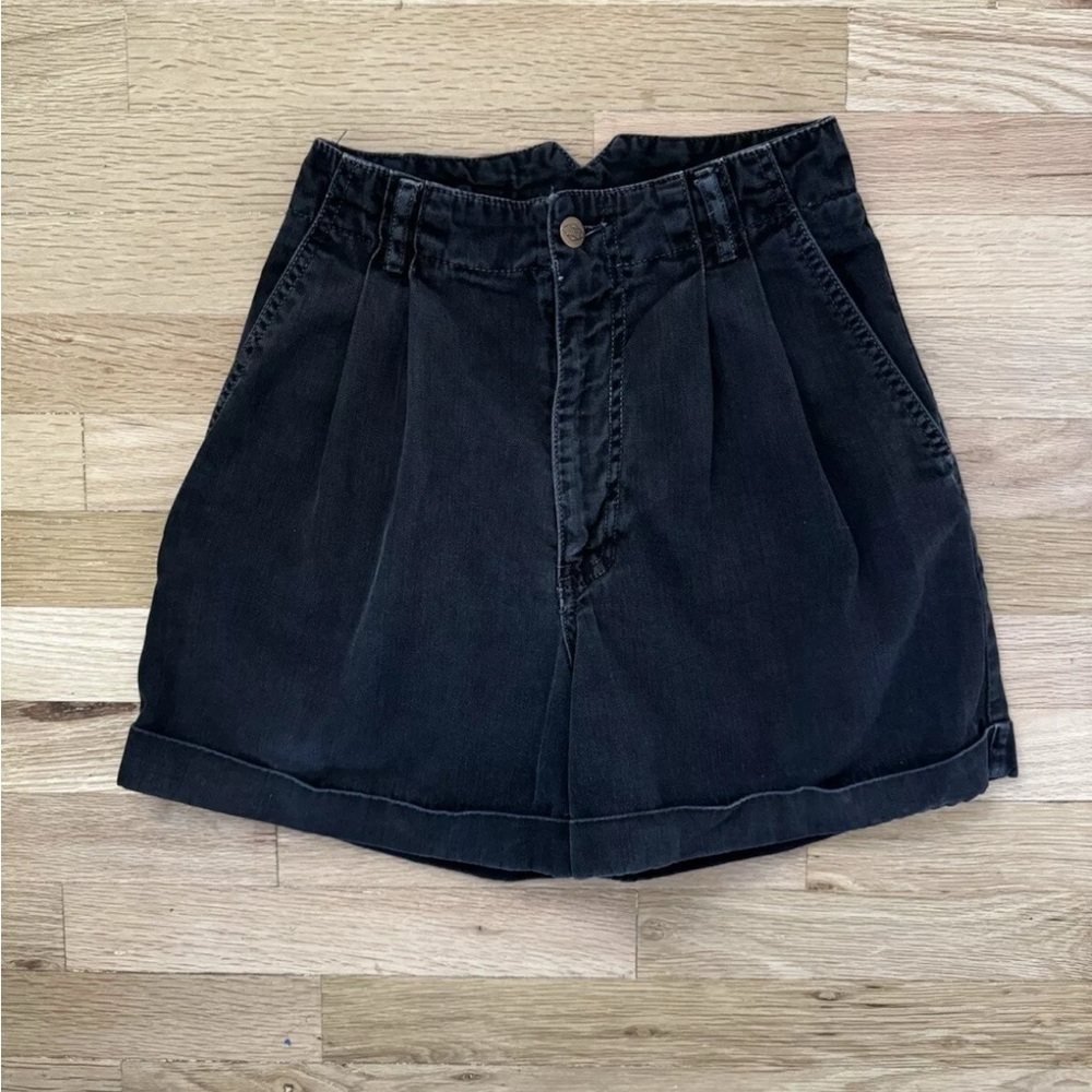 Vintage 80s Bongo High-Waisted Pleated Shorts Black Canvas / Denim Size 24 USA